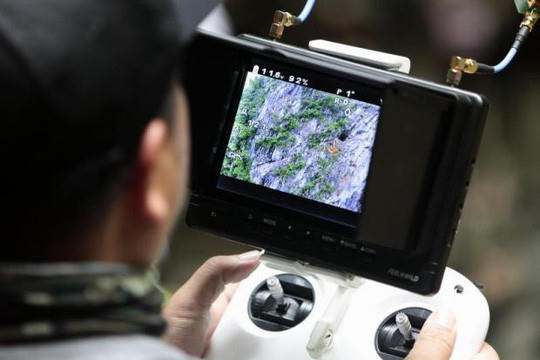 UAV cũng được sử dụng để tìm kiếm người mất tích. Ảnh: Bangkok Post