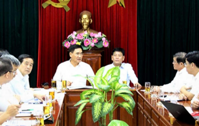 Hinh 2 Buoi lam viec giua dai dien 2 tinh DN va BD