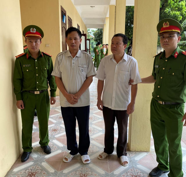 tham-nhung-thuong-xuan-2-1589871482672