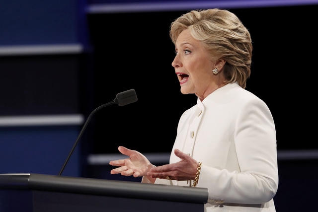 Bà Hillary Clinton trong cuộc tranh luận lần 3 với ông Donald Trump. (Ảnh: Reuters)