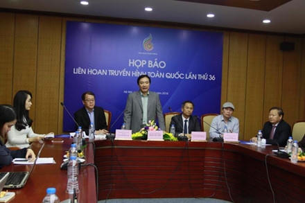 BTC Liên hoan Truyền hình lần thứ 36 trong buổi họp báo chiều 8.12 tại Hà Nội. Ảnh: Lao Động.
