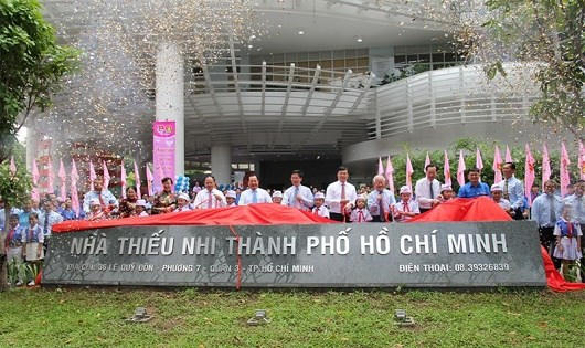 Lễ khánh thành Nhà thiếu nhi TP Hồ Chí Minh.