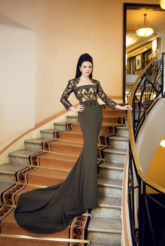 Lý Nhã Kỳ kiêu sa trên thảm đỏ Cannes