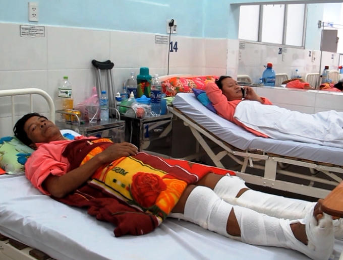 Bệnh nhân Tiếp bị gãy 2 xương bánh chè.