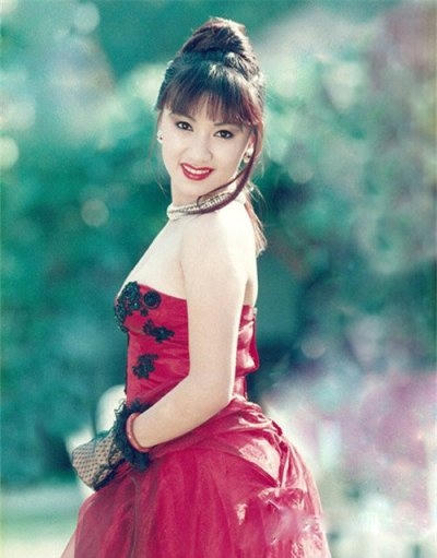 Không chỉ sexy mà cô còn được nhắc đến như một nghệ sỹ ăn chơi nhất nhì thời đó. Ảnh: internet.