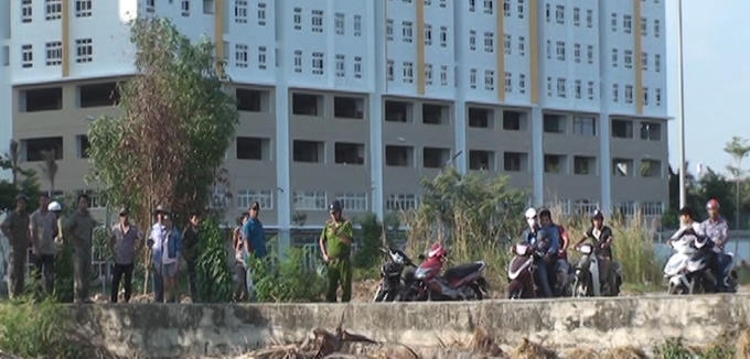 Lực lượng chức năng có mặt tại hiện trường.