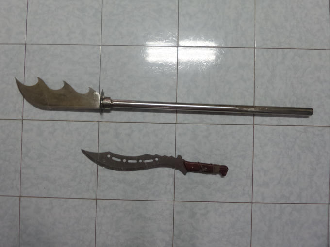 Hung khí gây án bị cơ quan công an thu giữ.