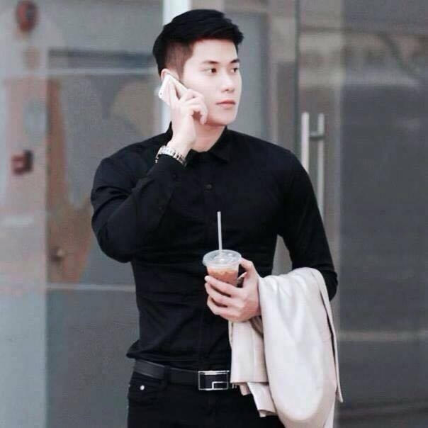 Vẻ điển trai của Trịnh Khôi Vĩ có những nét đặc trưng của những tài tử của HongKong.