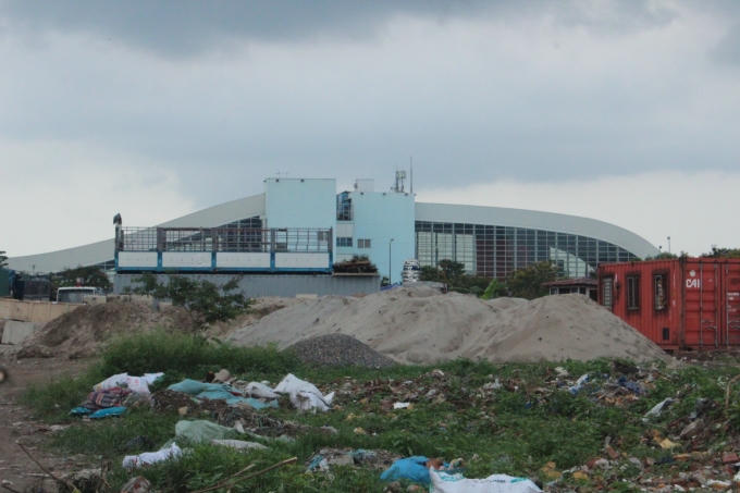 Kinh doanh vật liệu vây dựng.