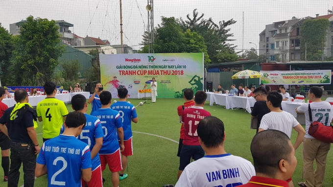 Lễ Khai mạc diễn ra tại sân bóng Bắc Việt, Hà Đông, Hà Nội.