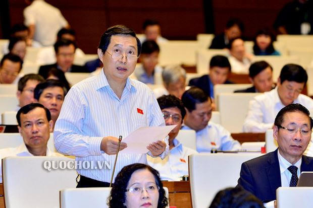 ĐB Nguyễn Quốc Bình (Hà Nội) cho rằng công nghệ thông tin của nước ta đang tụt hậu xa.