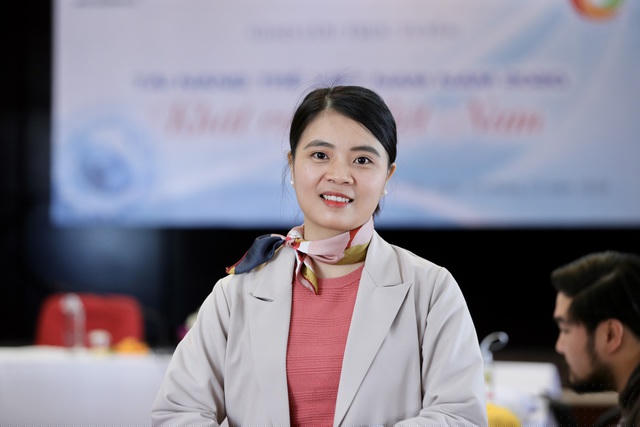 Nhà khoa học có bằng sáng chế quốc tế Hồ Thị Thương tại buổi giao lưu đại biểu Đại hội Tài năng trẻ Việt Nam 2020 ngày 10/12. Chị Thương là 1 trong số 400 đại biểu dự Đại hội.