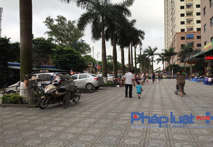 Nguy hiểm luôn rình rập tại khu vui chơi công cộng của Khu đô thị Đại Thanh.