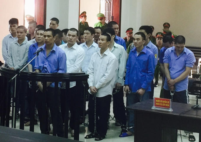 Các bị cáo tại phiên tòa vắng mặt "ông trùm" Dũng "mặt sắt".