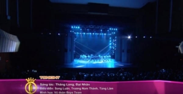 Ca khúc bị tố không xin phép trong chương trình HHVN tối qua.