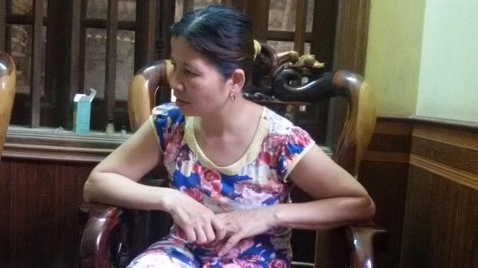 Chị Hà bức xúc trước việc công an thu tiền phạt lỗi mà không có biên lai.