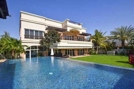 13. Căn biệt thự rộng 1.393 m2 tại Emirates Hills Villa – 13,06 triệu USD.