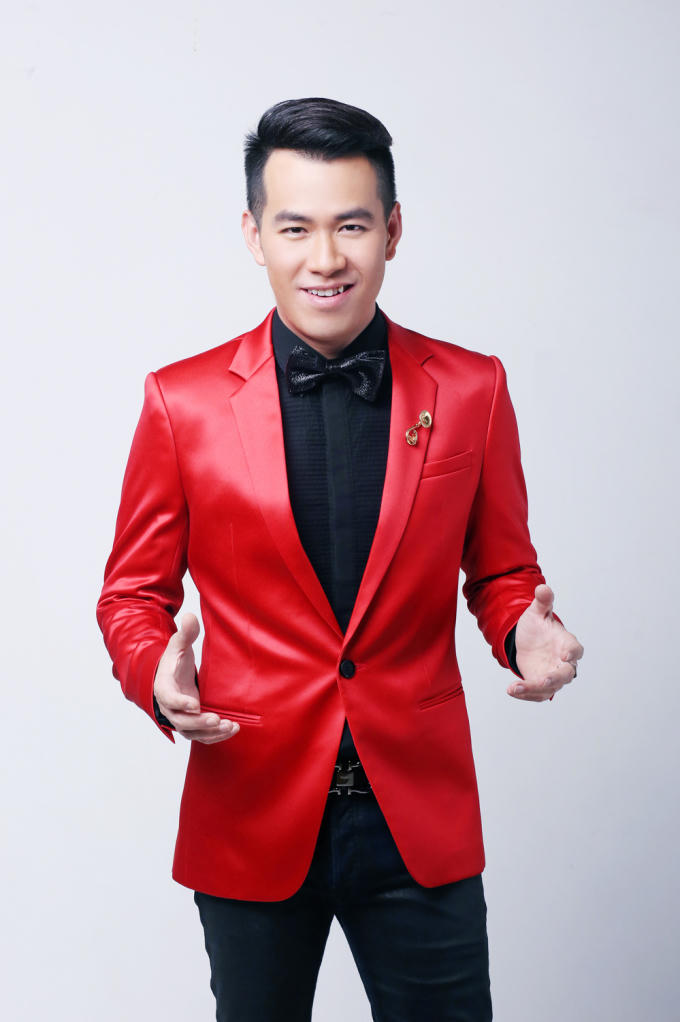 Hoa hậu Ngọc Diễm trở lại vai trò MC cùng Đức Bảo dẫn dắt đêm chung kết Hoa hậu Hoàn vũ Việt Nam 2017