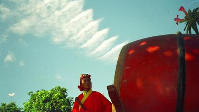 Bức ảnh Tiếng vọng cội nguồn (tại Đền Đô- Đền Lý Bát Đế, Bắc Ninh). (Ảnh: Nguyễn Đức Thìn)