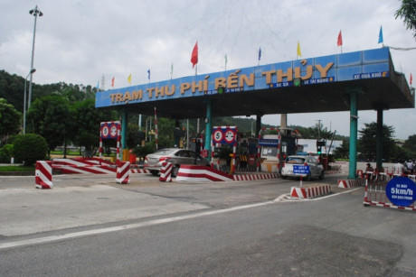 Trạm thu phí Bến Thủy "đặt nhầm chỗ".