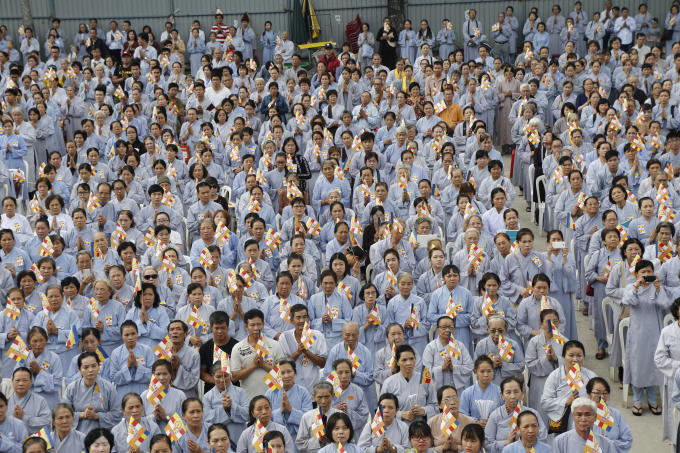 Hơn 3.000 người tham dự Đại lễ Phạt đản tại TP HCM