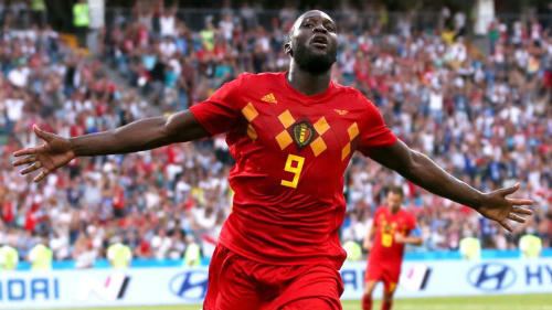 Lukaku khởi đầu giải đấu đầy hứng khởi. Ở v&ograve;ng loại khu vực ch&acirc;u &Acirc;u, anh l&agrave; một trong ba cầu thủ ghi b&agrave;n nhiều nhất.&nbsp;