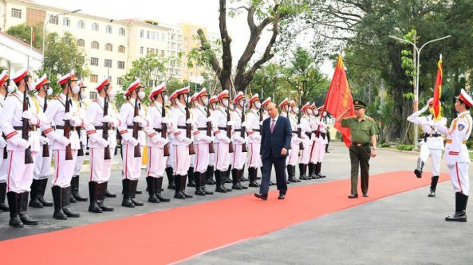 Anh145.