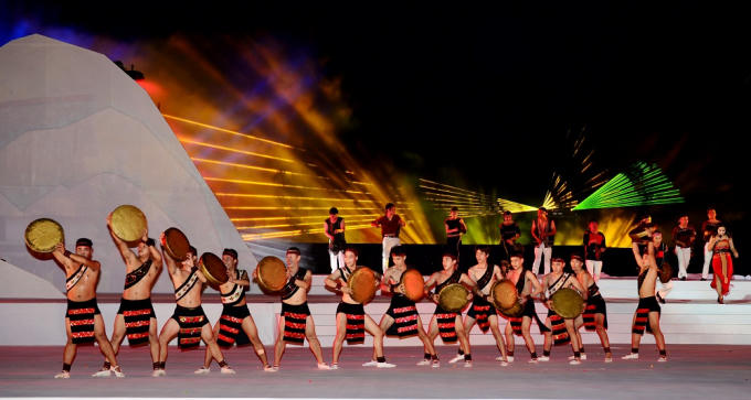 Người xem có nhiều trải nghiệm thú vị tại Festival Di sản Quảng Nam 2017.