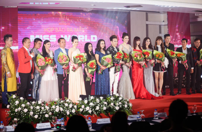 Lễ ra mắt thu hút đông đảo nhiều thí sinh tham dự.