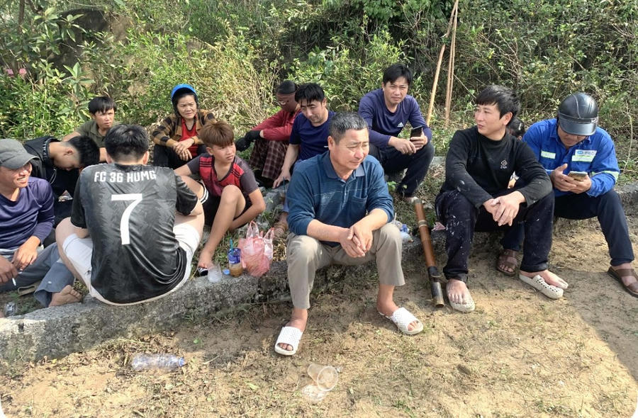 Đây cũng là dịp để con cháu gần xa có dịp chuyện trò, thêm gắn kết tình thân