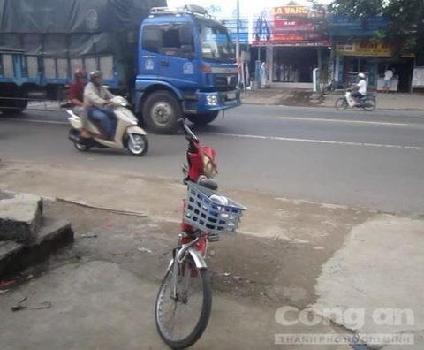 Chiếc xe đạp của nữ sinh