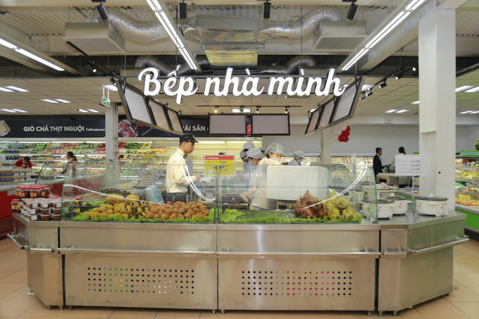 Một ng&agrave;y VinMart đồng loạt khai trương 23 si&ecirc;u thị mới