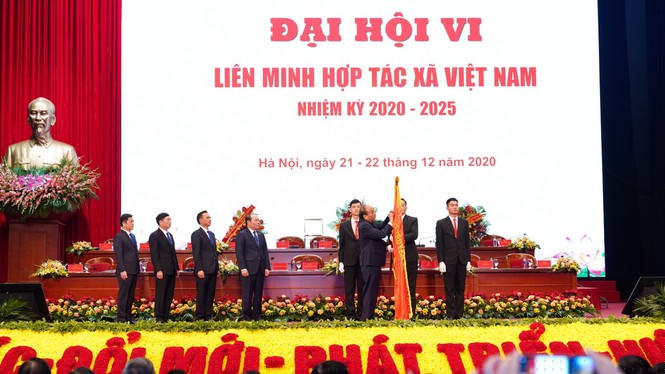 Thủ tướng: Sẽ kịp thời tháo gỡ khó khăn để các hợp tác xã phát triển bền vững - ảnh 1