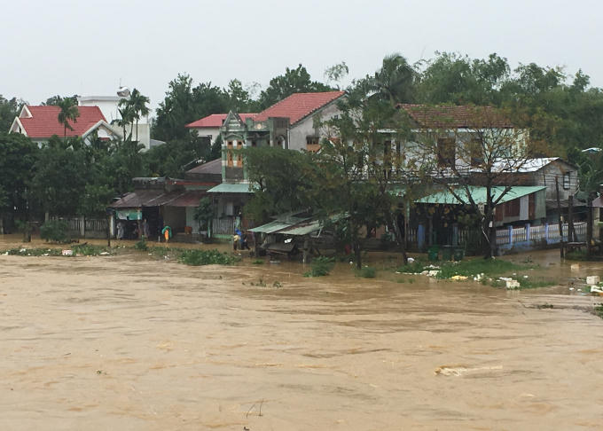 Khu vực huyện Hòa Vang bị ngập lũ sau cơn bão số 12.