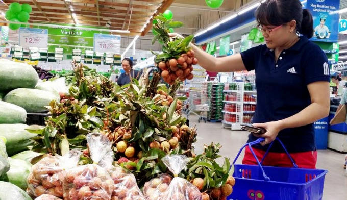 Nhiều hệ thống siêu thị trên địa bàn thành phố đã lên phương án hỗ trợ nông dân trồng vải phía Bắc.