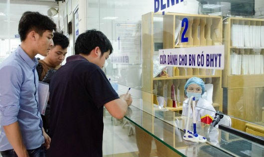 Nhiều dịch vụ y tế có mức tăng 2-3 lần giá cũ sẽ do người bệnh trả 100%.