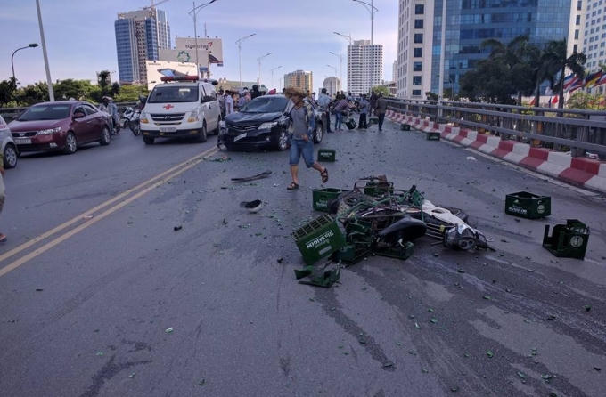 Hiện trường vụ tai nạn liên hoàn (ảnh Otofun.net)