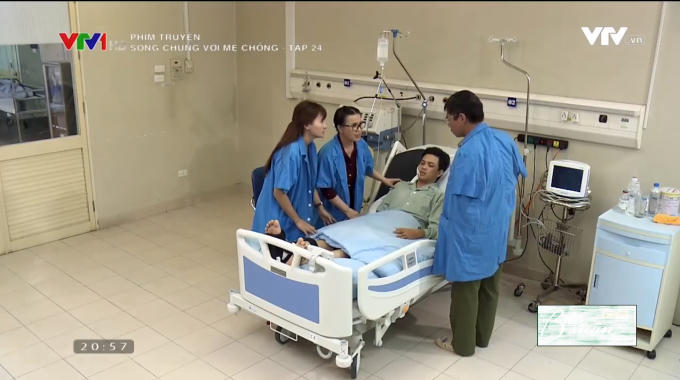 May mắn, em trai Vân sức khỏe ổn hơn nên không phải cắt bỏ chân như phỏng đoán ban đầu của bác sĩ.