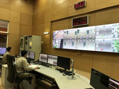 Phòng điều khiển trung tâm của Nhà máy. Ảnh: Mai Phương/BNEWS/TTXVN.