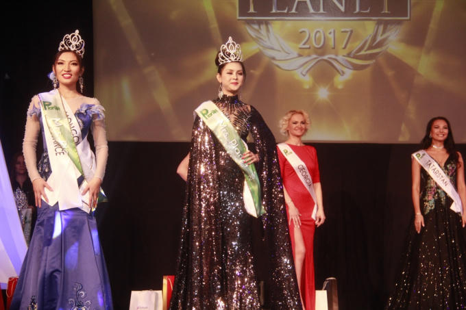 Vợ diễn vi&ecirc;n Th&agrave;nh Được đạt giải &Aacute; hậu 1 tại cuộc thi Mrs. Planet 2017
