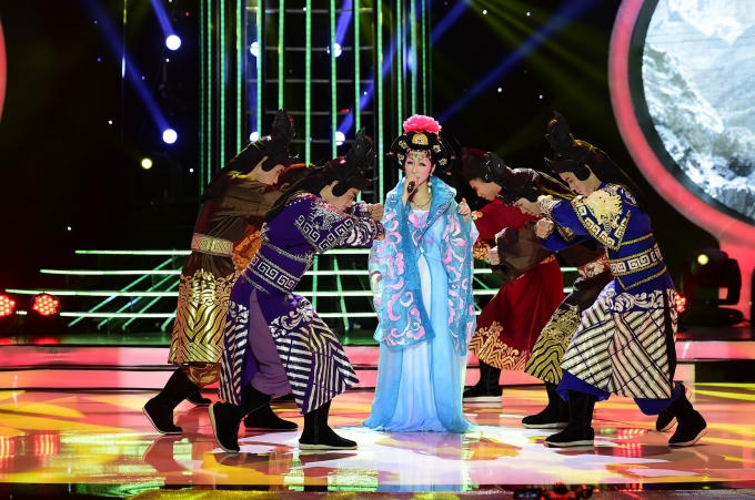 Biểu diễn tiết mục chưa từng c&oacute;, Phan Ngọc Lu&acirc;n chiến thắng tuần 8 Gương mặt th&acirc;n quen