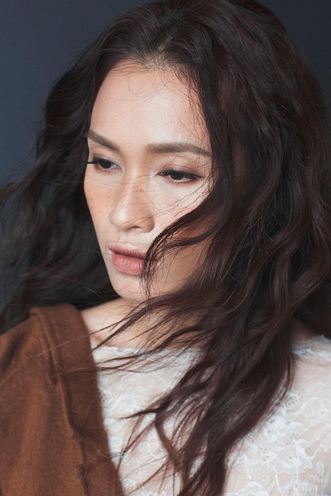 &Aacute;i Phương bất ngờ tung hit kể về t&igrave;nh cũ