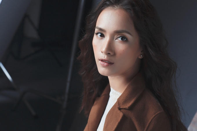 &Aacute;i Phương bất ngờ tung hit kể về t&igrave;nh cũ