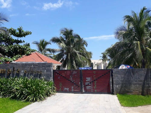 Dự án bị dừng hoạt động kinh doanh lưu trú của Cty San Hô. Ảnh: Nguoitieudung.