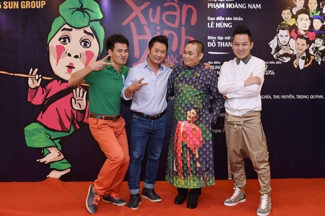 Liveshow tập hợp rất đông những nghệ sĩ nổi tiếng trong làng giải trí.