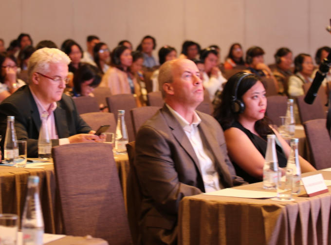 Các đại biểu tham dự hội nghị.