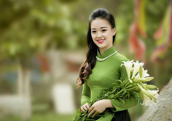 Lí do mà một cô gái trẻ trung, yêu cái đẹp mềm mại thi vào trường ĐH Phòng cháy chữa cháy là do khi còn nhỏ Thu xem nhiều bộ phim, chứng kiến sự hy sinh của người lính cứu hỏa nên muốn sau này được làm công việc này để chiến đấu với giặc lửa, bảo vệ an toàn tính mạng cho người dân.