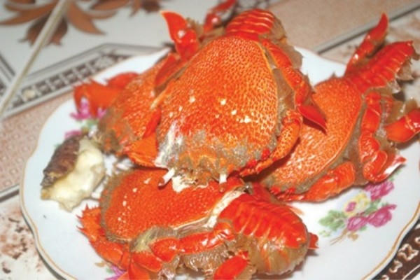 Món cua ở đảo Lý Sơn là một trong những loại hải sản được nhiều người yêu thích khi đến đây.