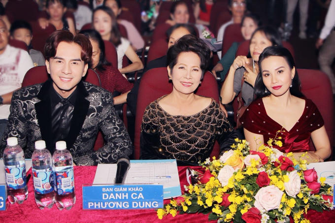 Bộ 3 BGK: Danh ca Phương Dung, ca sĩ Đan Trường, ca sĩ Cẩm Ly đánh giá cao tài năng của Nguyễn Duy Dũng