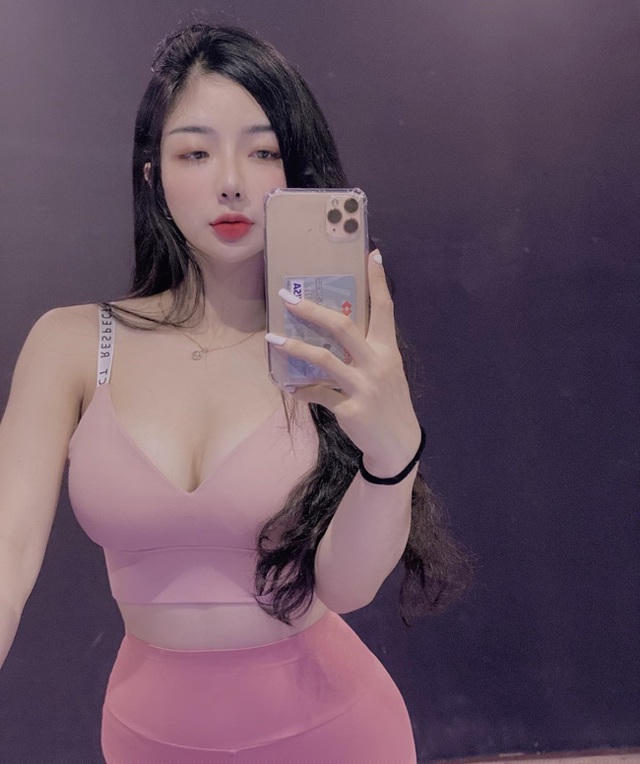 Hồng Nhung quyết tâm tập gym giảm cân từ tháng 3/2019. 